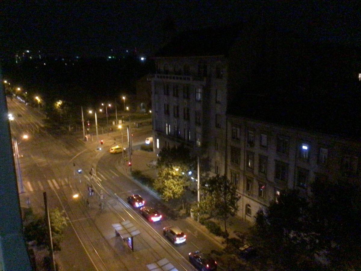 Pastelle Apartment With Own Parking Place Budapest Eksteriør bilde